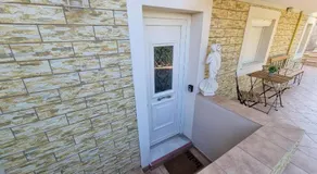 Prince Apartments - Image 5