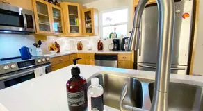 3BR XL BATH 5 min to Downtown Large Gated Parking - Image 5