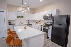 Beautiful Fenced 3BR 2BA Near Exciting Downtown - Image 2