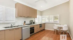 The Lakehouse - Image 4