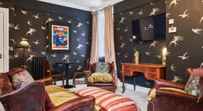 The Snug @ Clarence - Image 3