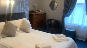 The Beckett Guest House - Image 2