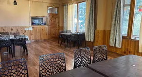 PineNest Cottages & Cafe - Image 4