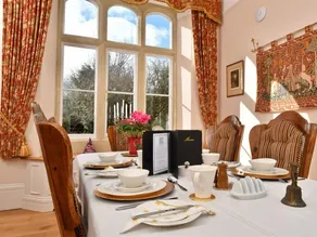 Heritage Bed and Breakfast - Image 2