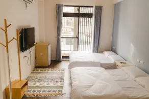 Comfortable accommodations near Luodong Night Market for up to 12 guests - Image 4