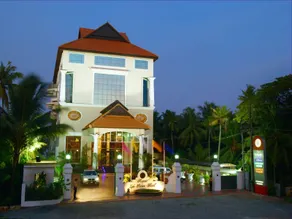 Regant Lake Palace Hotel - Image 5