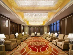 Sovereign Hotel Zhanjiang - Image 3