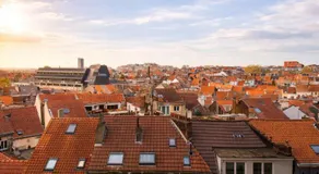 Stylish Apartment in EU District Stunning views - Image 5
