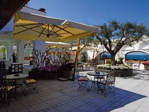 Hotel La Scogliera - Image 3