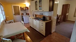 Hungarian Farmhouse - Image 3