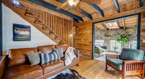 Pioneer Lodge - Cozy Cabin in Blue Ridge - Image 2