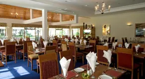 Beach Hotel & Restaurant - Image 2