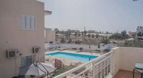 Renovated one bedroom apartment in Paphos with pool - Image 4