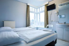 Trianon Hotel Amsterdam - Image 2