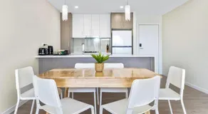 2Br Apt near Airpot Bay City with Parking - Image 2