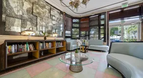 Greenview Hotel By Lowkl - Image 3