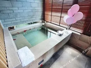Shiqian Fodingshan Hot Spring Town Yutangsheng Hot Spring Resort Hotel - Image 3