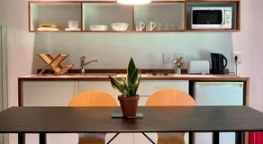 Guest House at 118 by PWM Architects - Image 4