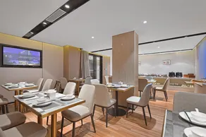 Mehood Theater Hotel, Zhaoqing Qixingyan Scenic Area - Image 4
