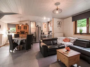 Pleasing Chalet in Oignies-en-Thiérache with Garden - Image 2
