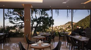 Mist Hotel & Spa - Image 2