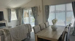 Chichester Lakeside Holiday Park Lakefront Lodge - Image 5