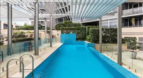 Panoramic Waterfront 2BR Apartment in Barangaroo with Pool, Gym, Sauna, Parking - Image 4