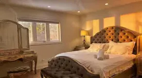 Luxury Renovated Master King Bedroom Private Bath - Image 2