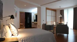 Las Coles Apartasuites - Image 2