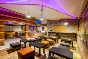 Townhouse Oak JVH Hotel Bangalore - Image 4