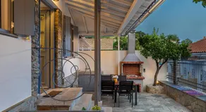 Afrodite's House - Image 4