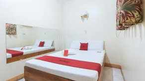 RedDoorz @ Golden Victory Hotel Mabalacat Pampanga - Image 2