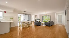 3BR Coomera Duplex 2- Cute & Cosy Home Close to Theme Park - Image 3