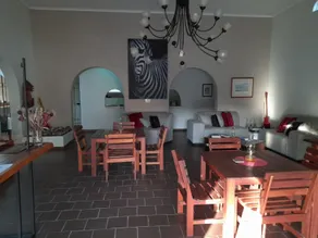 Bush Pillow Guest House - Image 2
