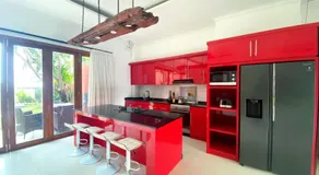 Sunrise Beach Villa - Image 3