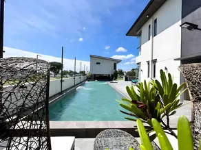 1 Minute Walk to Beach with Lap Pool & 3 Bedroom M - Image 3