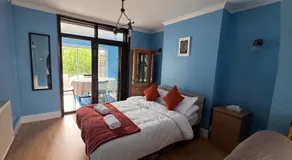 4 Bedroom Central Birmingham - Image 2
