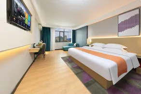 Yinuo Hotel (Guangzhou Tianhe Dongpu Olympic Sports Center Tianhe Zhucun Metro Station Branch) - Image 2