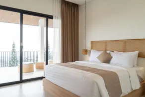 Sunrise City View Villa 9 Bedrooms With a Private Swimming Pool and a Billiard Table - Image 2