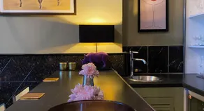 The White House Hotel - Image 3