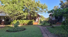 Bird watchers paradise, peaceful chalet in shaded resort - Image 4