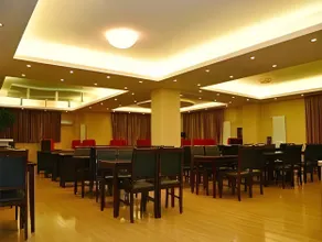 Super 8 hotel Qingdao Jiaonan Hengliyuan - Image 5