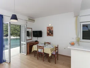 Apartments Posta - Studio with Balcony and Sea View - Apartman 2 - Image 2