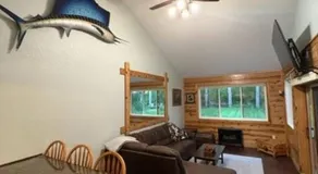 The Clear Lake Retreat - Image 2