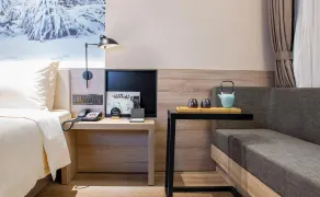 Atour Hotel Hangzhou West Lake - Image 3