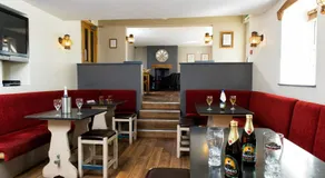 The Ship Hotel - Image 3