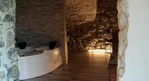La grotta dell'Antica Calvasino - Jacuzzi - Image 3