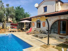 Holiday Home Sisan near Beach & Pool - Image 3
