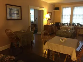Red Lion Bed & Breakfast - Image 3