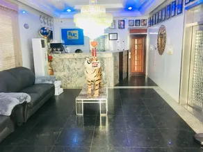 Euc Demodern Hotel & Suites - Image 4